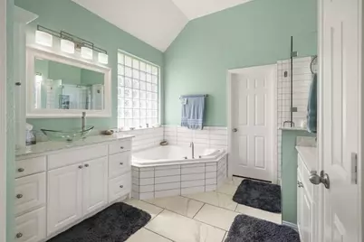 8101 Oak Creek Lane, Denton, TX 76208 - Photo 17