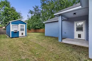 1312 Elm St, Bonham, TX 75418 - Photo 17