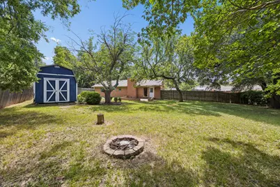1034 8th Street, Grand Prairie, TX 75050 - Photo 21