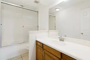 1005 De Pauw Dr, Arlington, TX 76012 - Photo 19