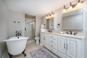 [Address not provided], Dallas, TX 75219 - Photo 19