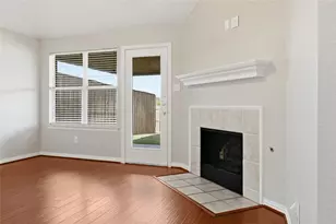2713 Dawn Spring Dr, Little Elm, TX 75068 - Photo 5