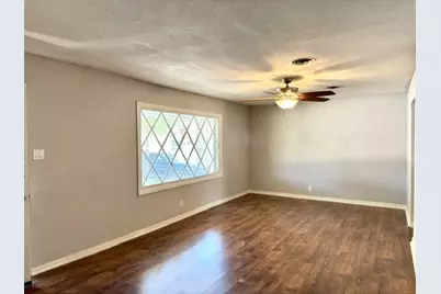 3912 Shawnee Trail, Lake Worth, TX 76135 - Photo 3