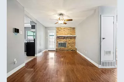 3122 Cheyenne Street, Irving, TX 75062 - Photo 3