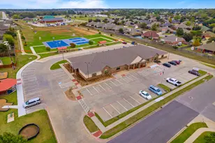 308 Glenview Dr, Aubrey, TX 76227 - Photo 37