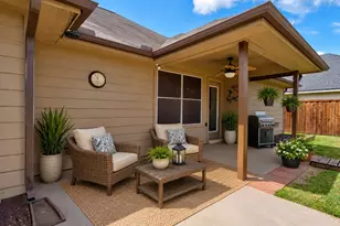 308 Glenview Dr, Aubrey, TX 76227 - Photo 3