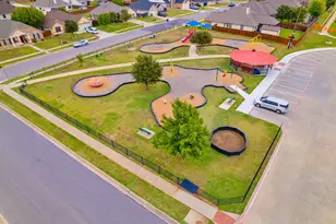 308 Glenview Dr, Aubrey, TX 76227 - Photo 5