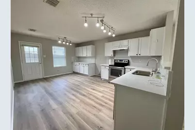 2321 Avalon Creek Way, McKinney, TX 75071 - Photo 3