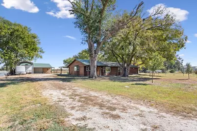 777 Lcr 463, Mexia, TX 76667 - Photo 3