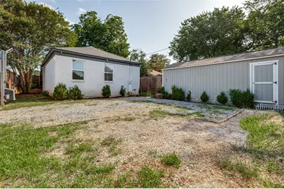2450 Emmett Street, Dallas, TX 75211 - Photo 21