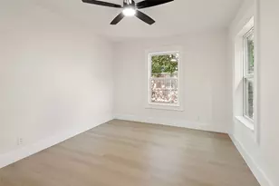 2450 Emmett St, Dallas, TX 75211 - Photo 17