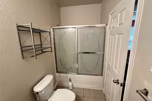 1100 Annalea Cove Dr, Lewisville, TX 75056 - Photo 9