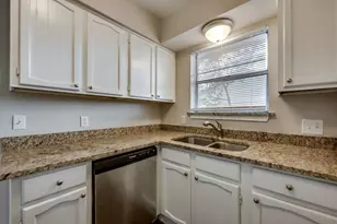 2925 Kathleen Ln, Euless, TX 76039 - Photo 13