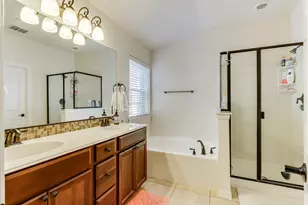 7852 Liverpool Ln, Irving, TX 75063 - Photo 17