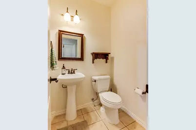 7852 Liverpool Lane, Irving, TX 75063 - Photo 23