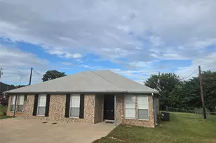 2545 E Renfro St, Burleson, TX 76028 - Photo 3