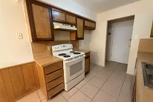 425 Signal Hill Ct N, Fort Worth, TX 76112 - Photo 3