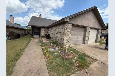 425 Signal Hill Court N, Fort Worth, TX 76112 - Photo 15