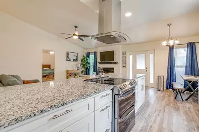 2135 Reverchon Drive, Arlington, TX 76017 - Photo 17