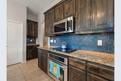 654 Plum Drive, Burleson, TX 76028 - Photo 15