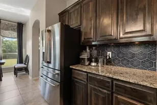 654 Plum Dr, Burleson, TX 76028 - Photo 11