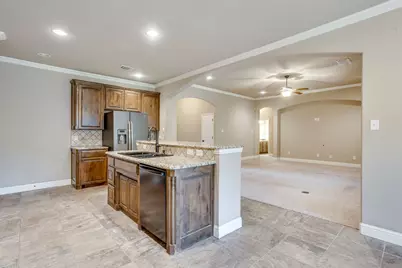 7412 Heights View Drive, Benbrook, TX 76126 - Photo 11