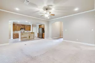 7412 Heights View Dr, Benbrook, TX 76126 - Photo 7