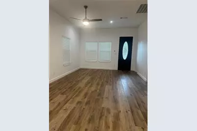 2715 Grafton Avenue, Dallas, TX 75211 - Photo 3