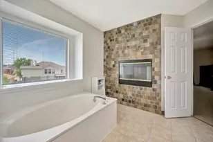 6825 Permian Ln, Fort Worth, TX 76137 - Photo 19