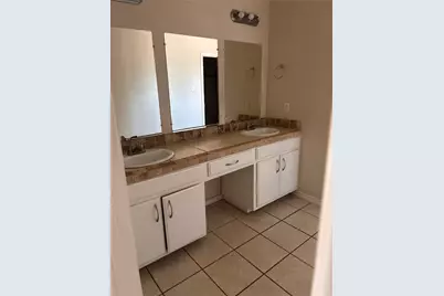 1029 Morrison Drive, Fort Worth, TX 76120 - Photo 11