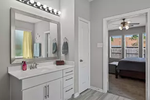 [Address not provided], Clute, TX 77531 - Photo 17