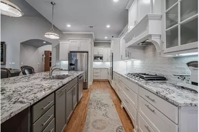 904 Waterpoint Court E, Granbury, TX 76048 - Photo 9