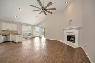 545 Wild Ivy Trail, Fort Worth, TX 76052 - Photo 7