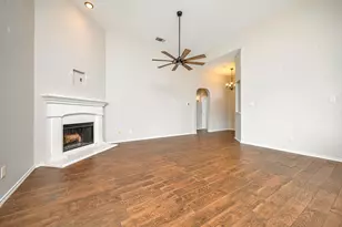 545 Wild Ivy Trail, Fort Worth, TX 76052 - Photo 5