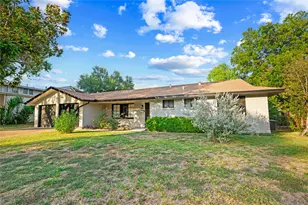 6920 Valhalla Rd, Fort Worth, TX 76116 - Photo 3