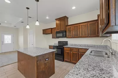 2103 Oliver Street, Greenville, TX 75401 - Photo 7