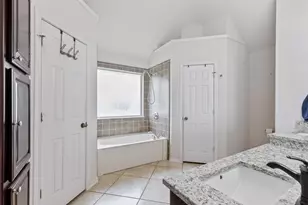 4500 Saddlebrook Dr, Carrollton, TX 75010 - Photo 19