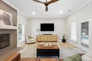 5706 Trail Lake Dr, Arlington, TX 76016 - Photo 5
