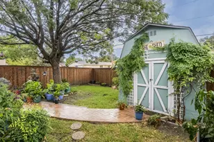 705 Bluebonnet Dr, Grand Prairie, TX 75052 - Photo 27