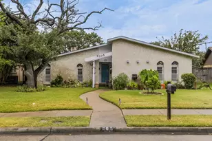 705 Bluebonnet Dr, Grand Prairie, TX 75052 - Photo 1