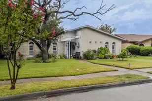 705 Bluebonnet Dr, Grand Prairie, TX 75052 - Photo 3