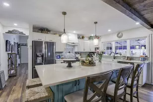 705 Bluebonnet Dr, Grand Prairie, TX 75052 - Photo 13