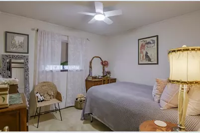 705 Bluebonnet Drive, Grand Prairie, TX 75052 - Photo 21