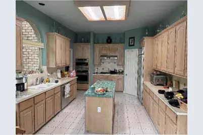 2104 Mossy Oak Drive, Irving, TX 75063 - Photo 5
