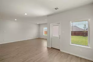 722 Sweet Pea Dr, Pilot Point, TX 76258 - Photo 11