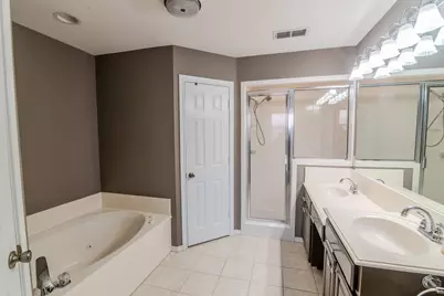 6014 Brenhaven Road, Arlington, TX 76017 - Photo 9