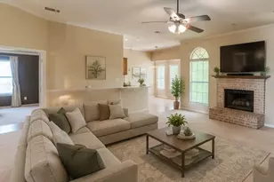 6014 Brenhaven Rd, Arlington, TX 76017 - Photo 1