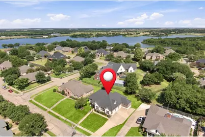 1906 Clearview Drive, Ennis, TX 75119 - Photo 5