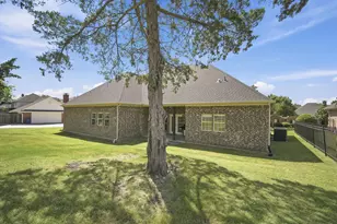 1906 Clearview Dr, Ennis, TX 75119 - Photo 35