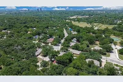 2105 Emerson Lane, Denton, TX 76209 - Photo 31